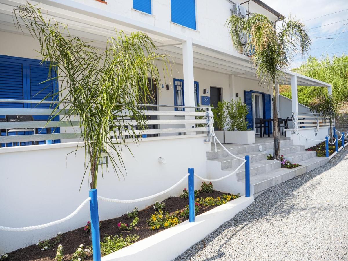Le Casette Sul Mare - Case Vacanza Читтаделла-дель-Капо Экстерьер фото