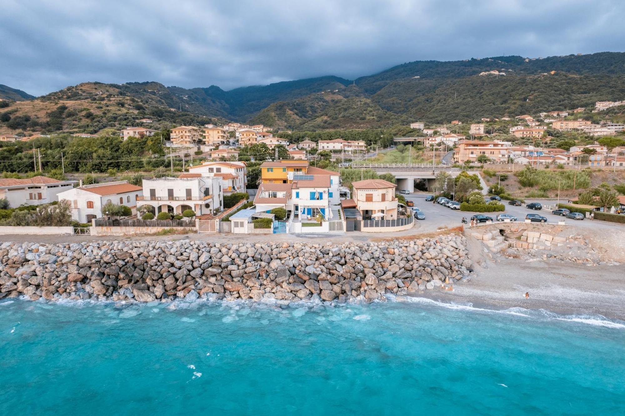Le Casette Sul Mare - Case Vacanza Читтаделла-дель-Капо Экстерьер фото